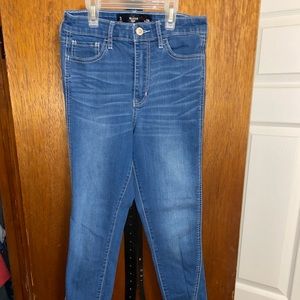 Hollister cropped jeans